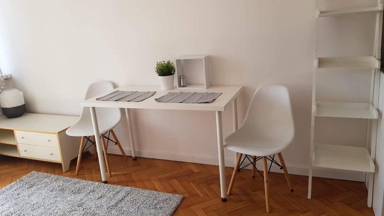 Apartament Plac Trzech Krzyzy Warszawa Eksteriør billede